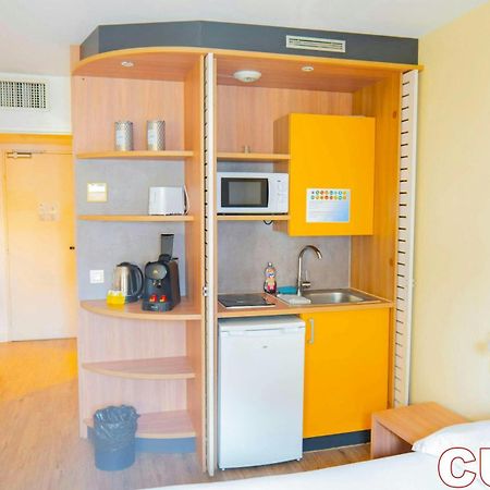 Paris Retreat 5 Minutes From Hoche Metroparking Apartment Pantin Exterior foto